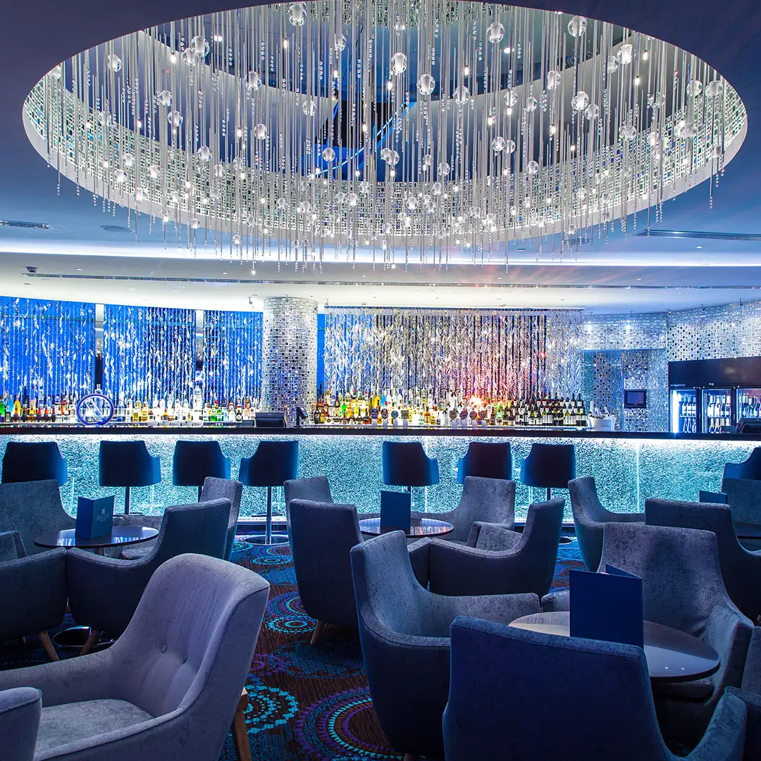 Photo of breezes bar